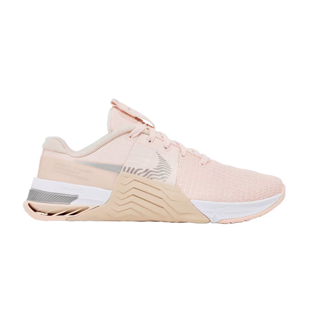 Nike Women's Metcon 8 Light Soft Pink Metallic Silver