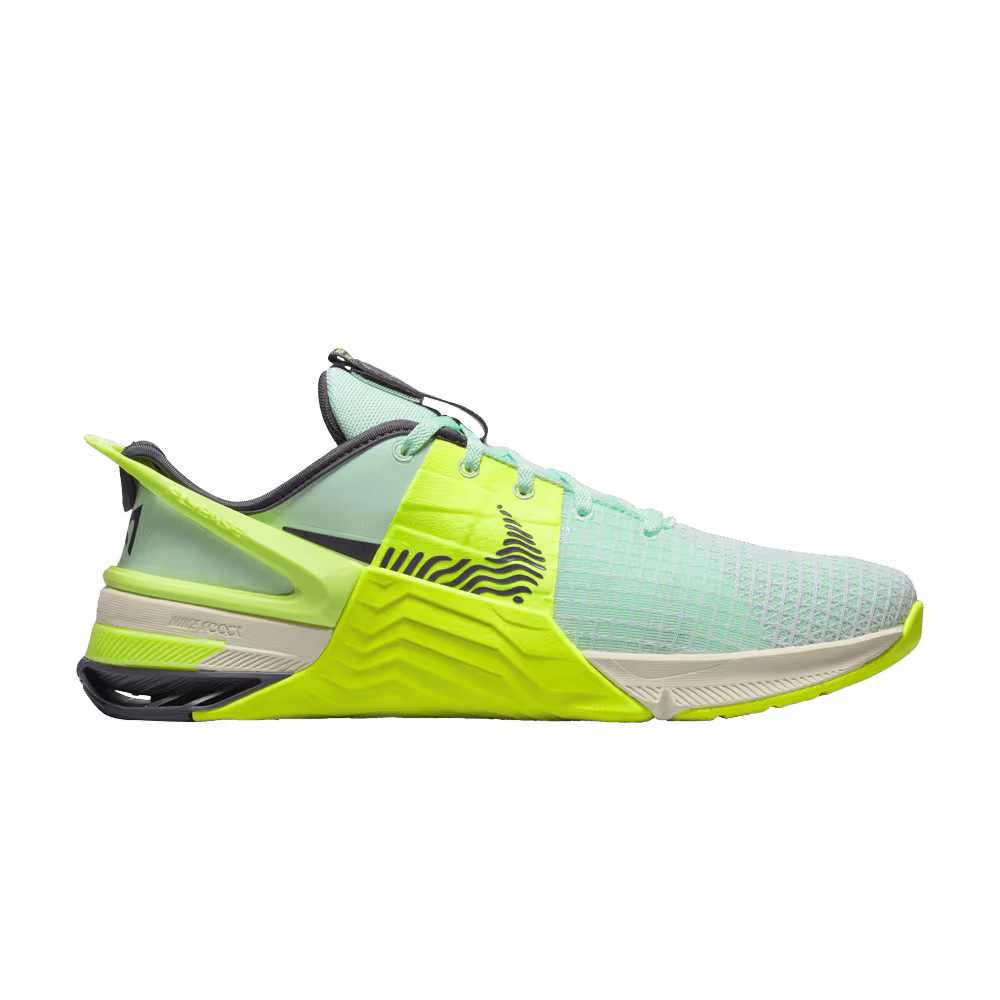 Nike Metcon 8 FlyEase Mint Form Volt