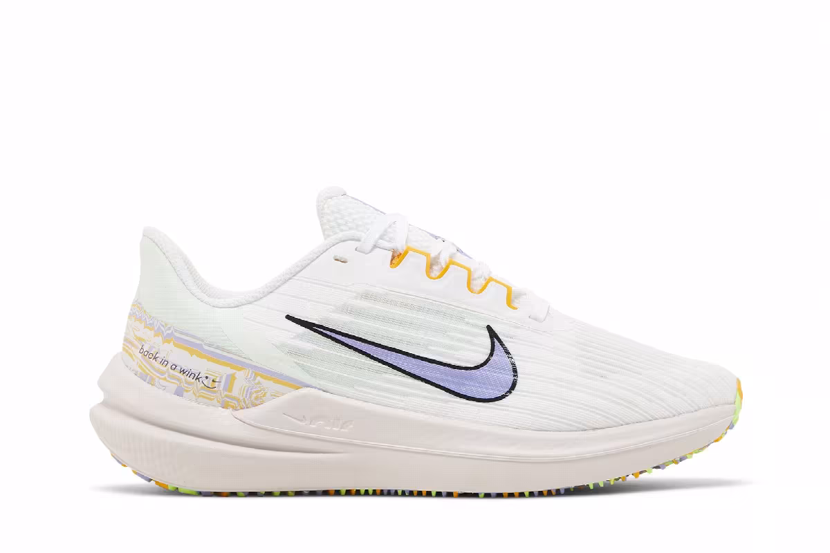 Nike Women's Air Winflo 9 Premium Back In A Wink, view 2