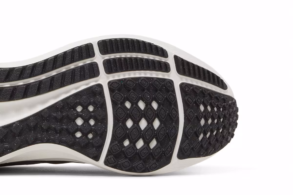 Nike Women's Air Winflo 9 Grey Metallic Copper, view 6