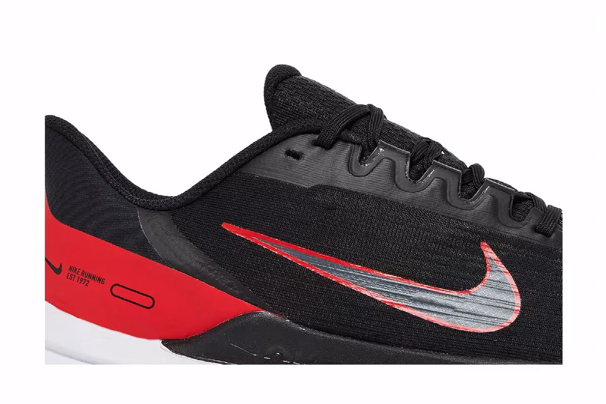 Nike Air Winflo 9 Black University Red, view 3