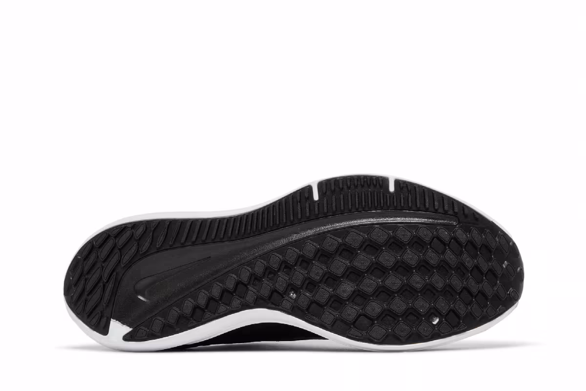Nike Air Winflo 9 Black University Red, view 5