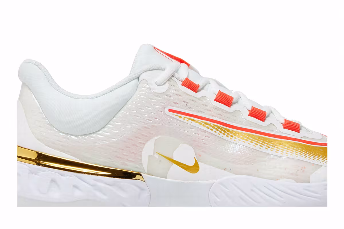 Nike Alpha Huarache Elite 4 Low Playoff Pack, view 3