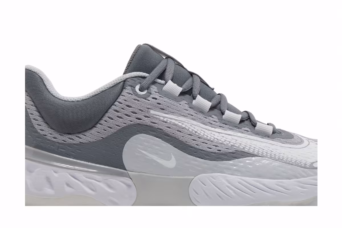 Nike Alpha Huarache Elite 4 Low MCS Wolf Grey White, view 3