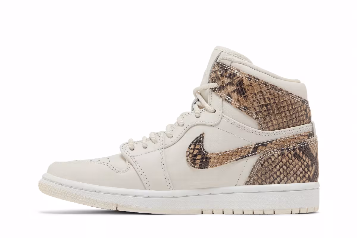 Women's Air Jordan 1 High Premium Phantom, view 4