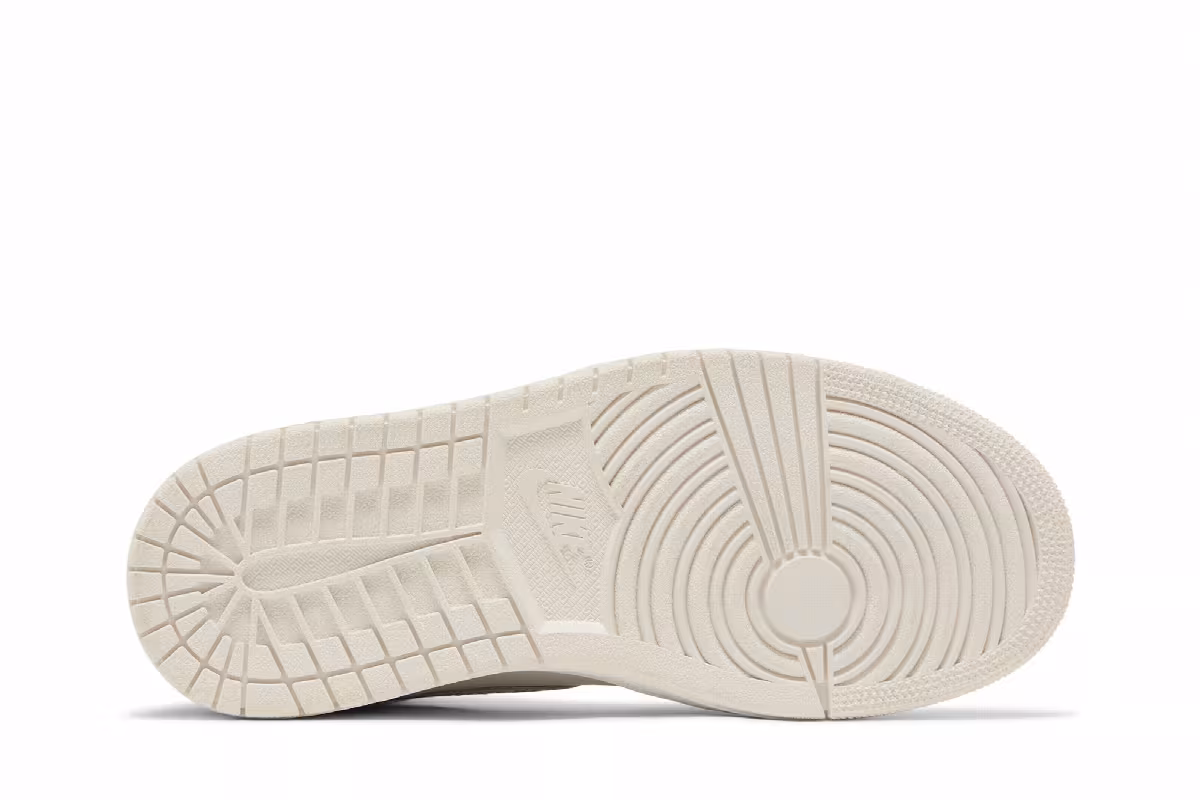 Women's Air Jordan 1 High Premium Phantom, view 5
