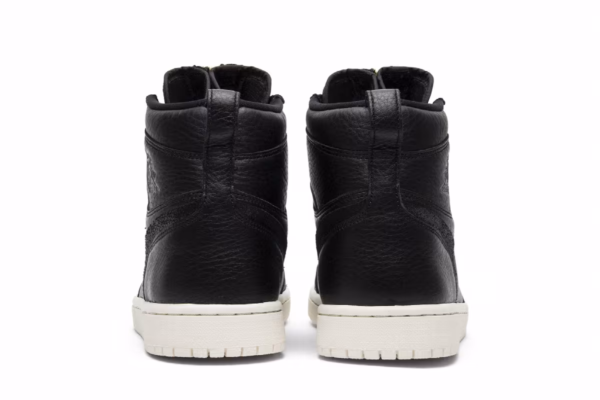 Women's Air Jordan 1 High Zip Black, view 7