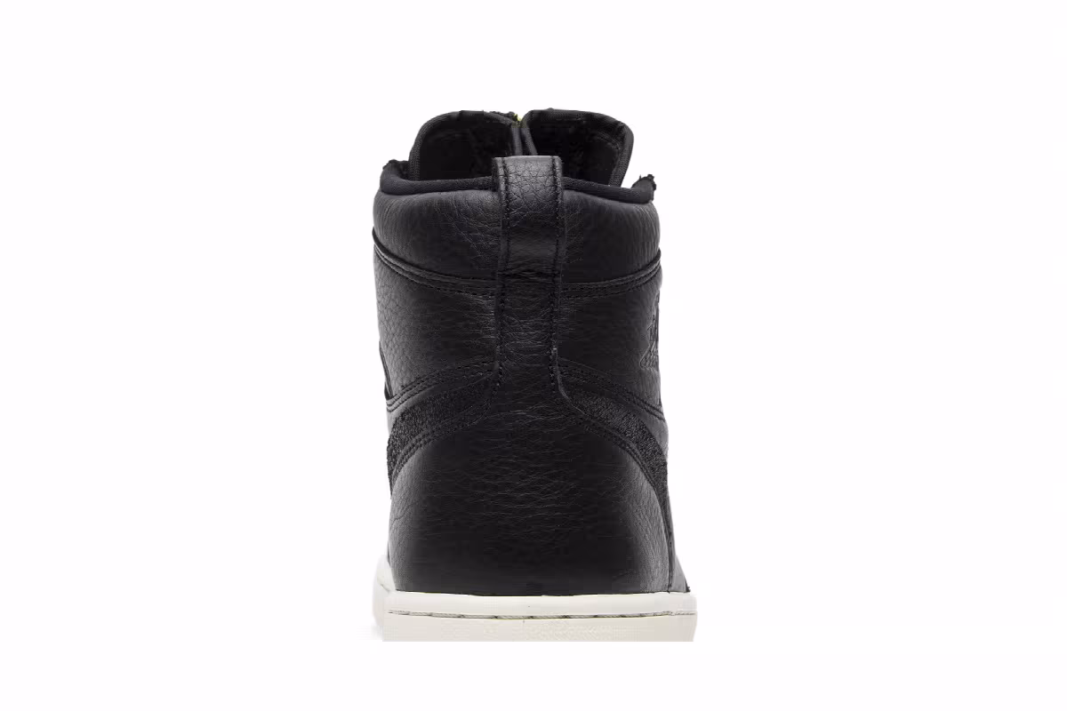 Women's Air Jordan 1 High Zip Black, view 8
