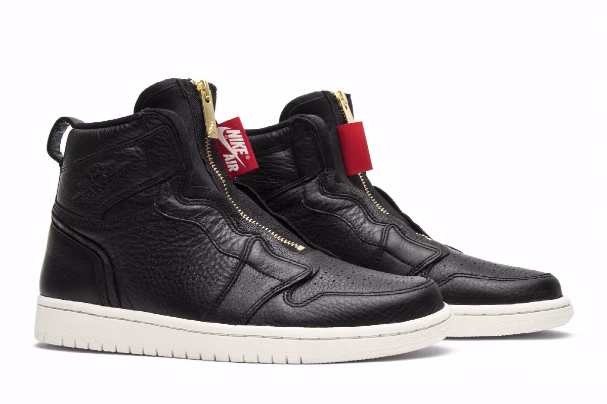Women's Air Jordan 1 High Zip Black, view 9