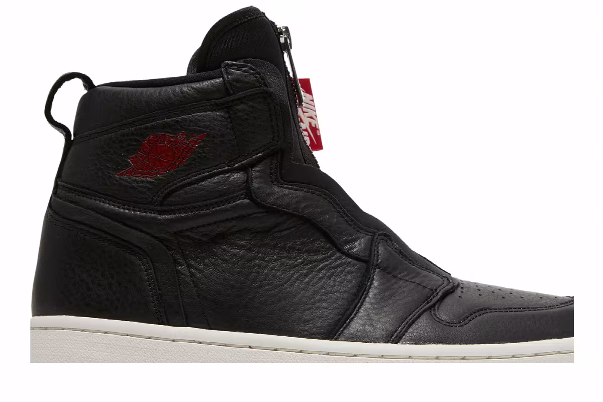 Women's Air Jordan 1 High Zip Black, view 3