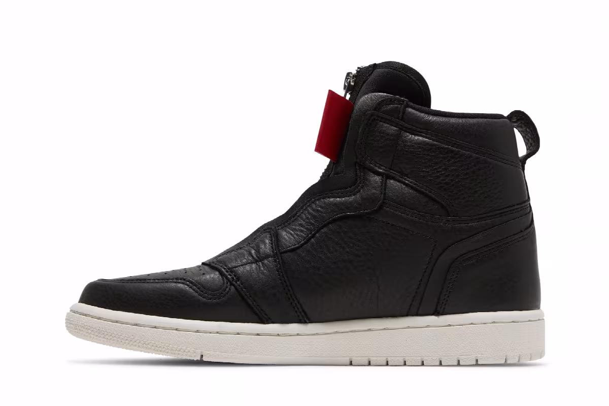 Women's Air Jordan 1 High Zip Black, view 4