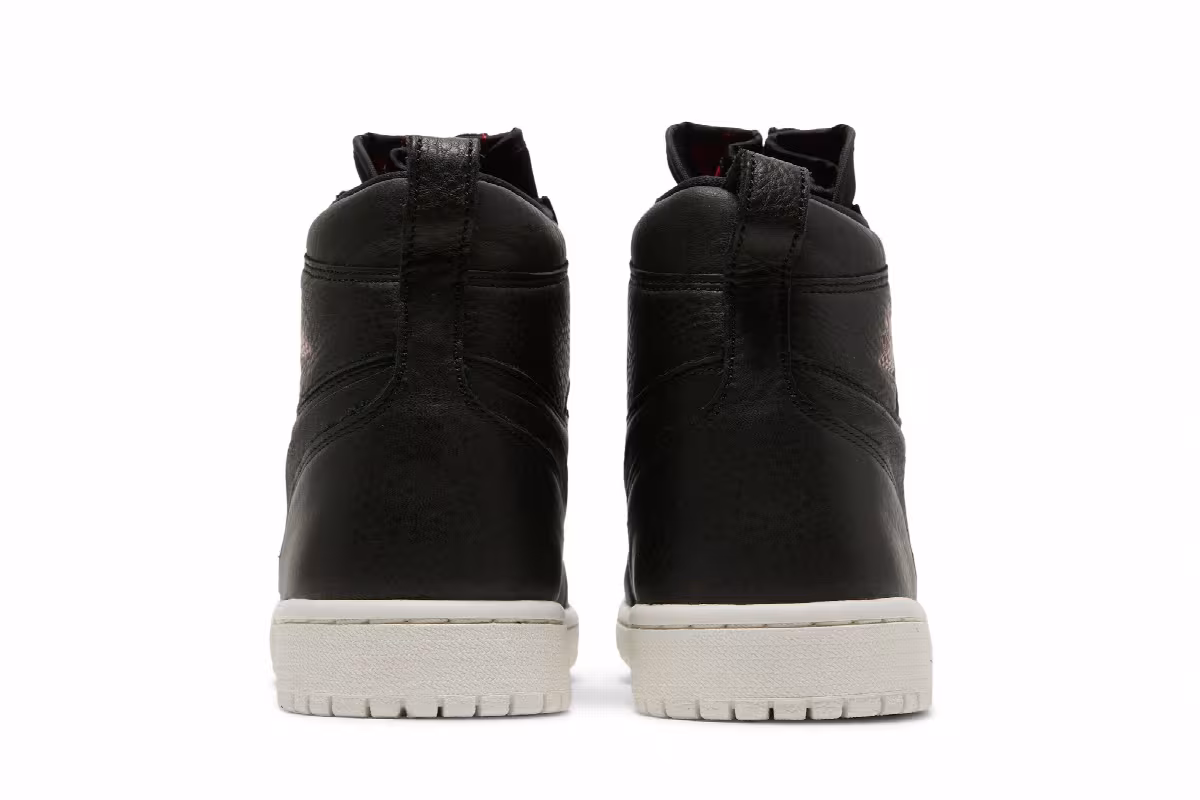 Women's Air Jordan 1 High Zip Black, view 7
