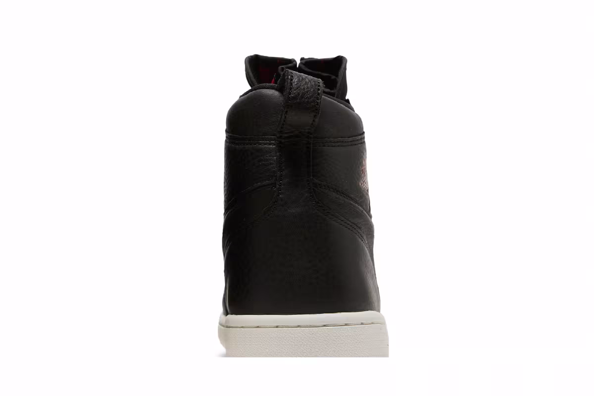 Women's Air Jordan 1 High Zip Black, view 8