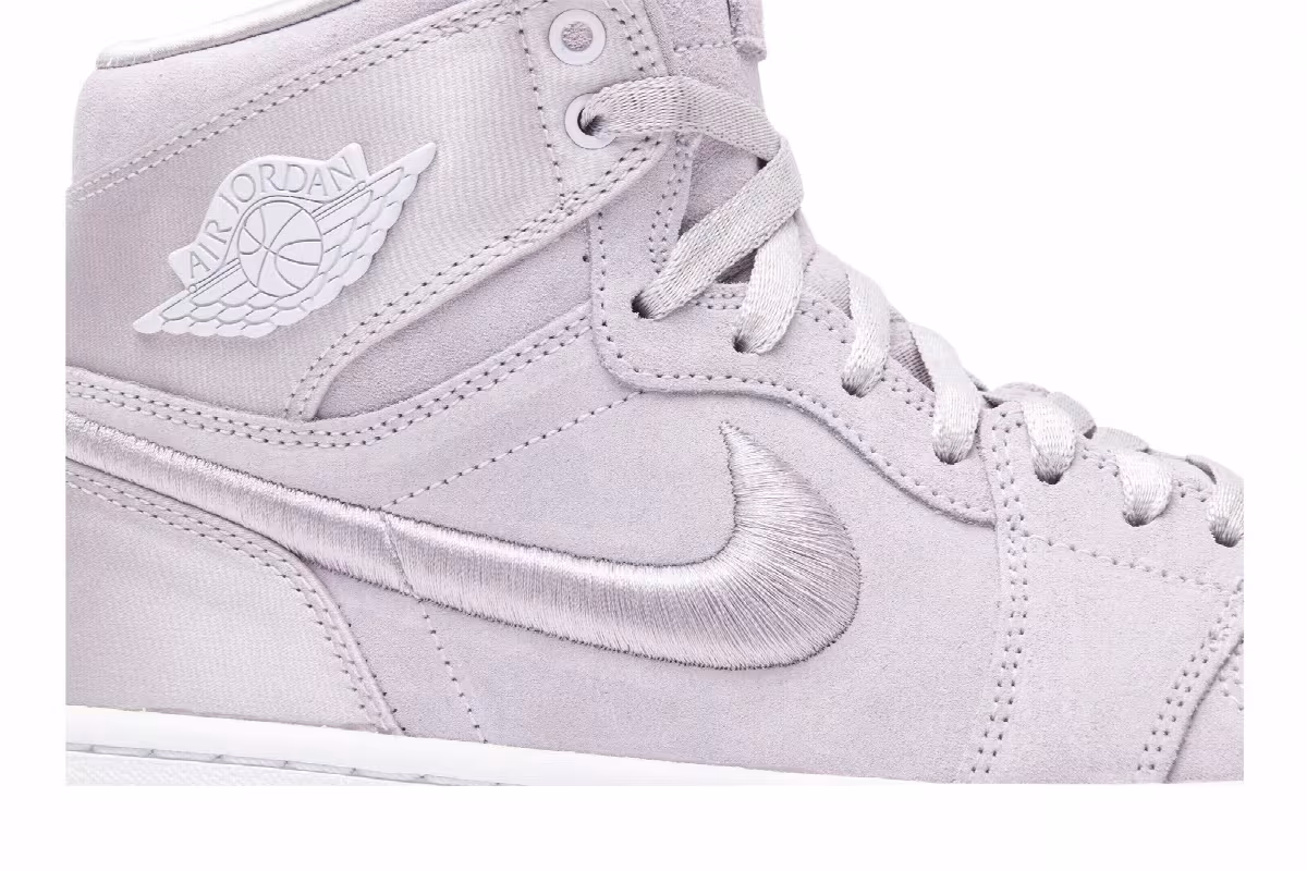 Women's Air Jordan 1 High Season of Her: Barely Grape, view 3