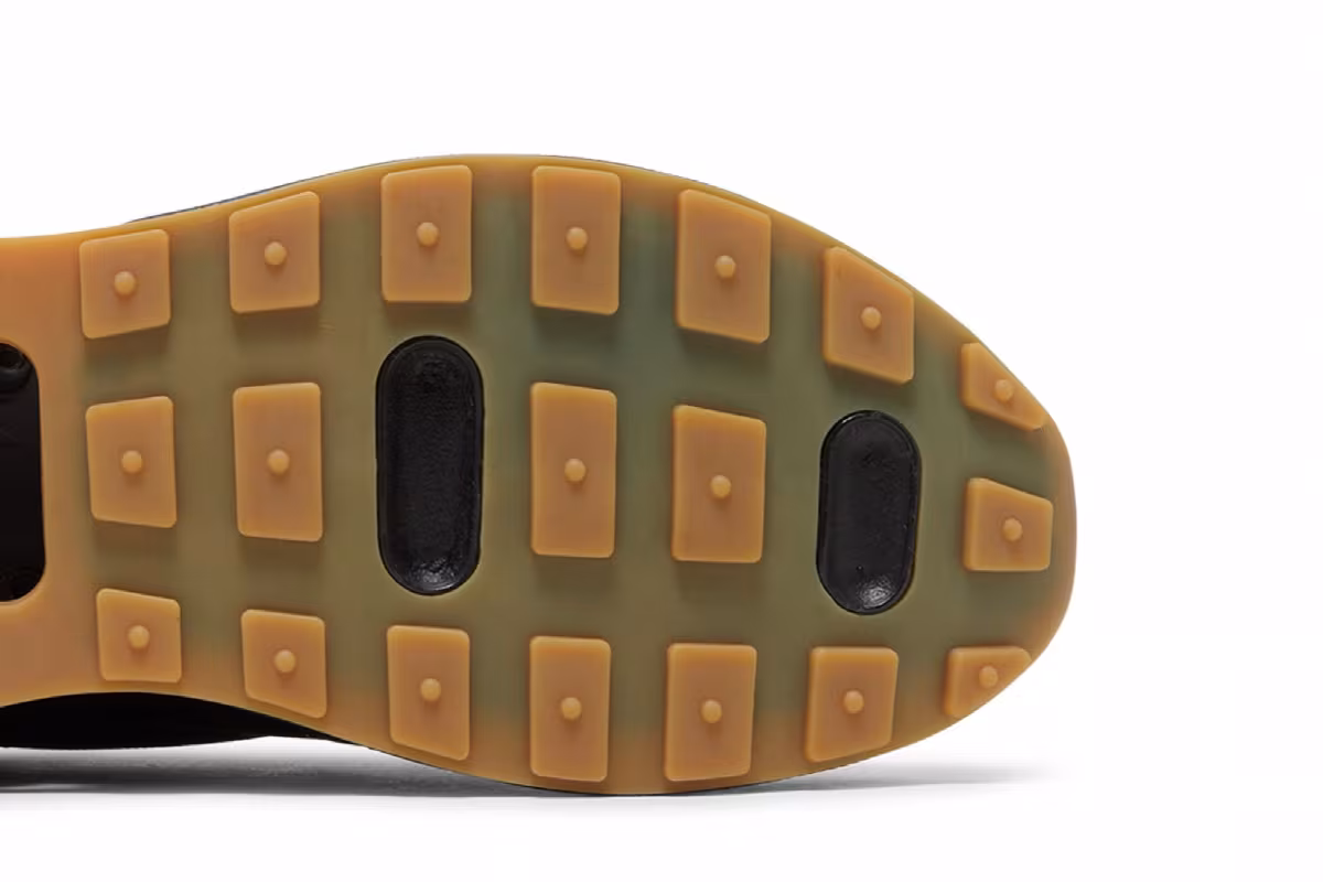 Nike Air Max Pre-Day Black Gum, view 6