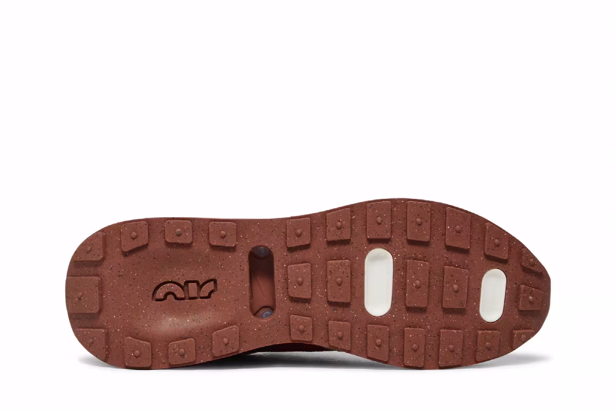 Nike Air Max Pre-Day SE Sun Club - Light Orewood Brown, view 5