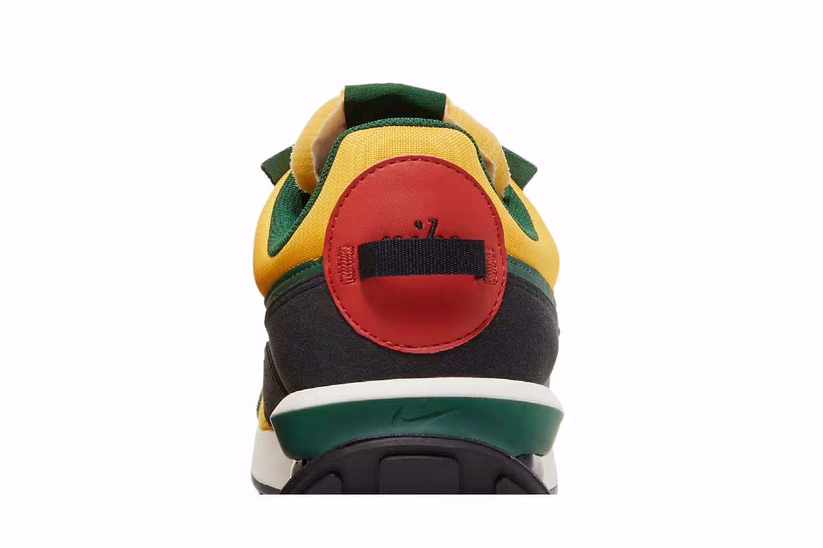 Nike Air Max Pre-Day University Gold Gorge Green, view 8