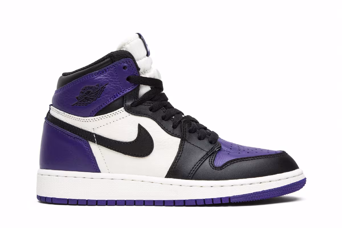 Air Jordan 1 High OG GS Court Purple, view 2