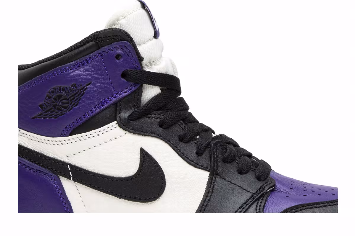 Air Jordan 1 High OG GS Court Purple, view 3