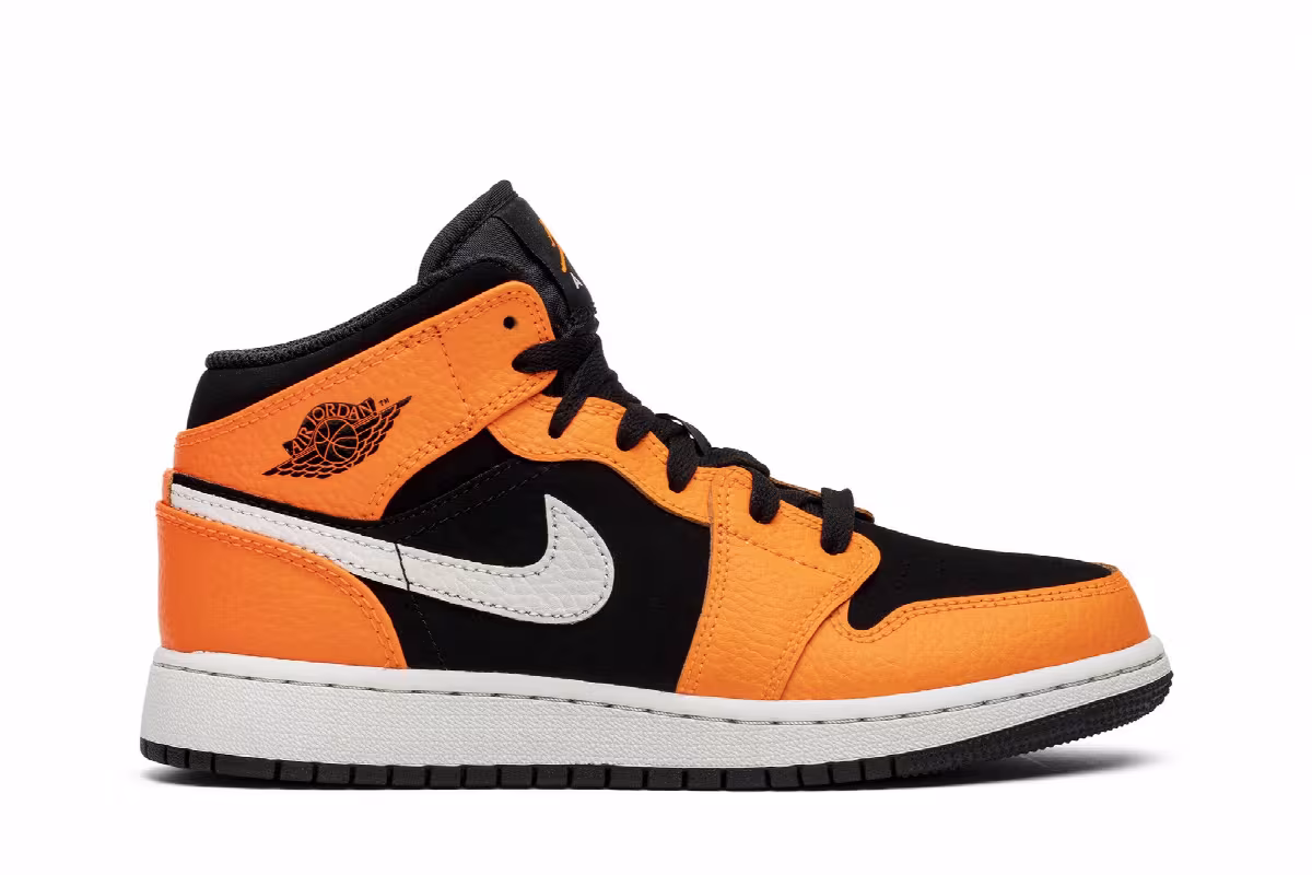 Air Jordan 1 Mid GS Orange Black, view 2