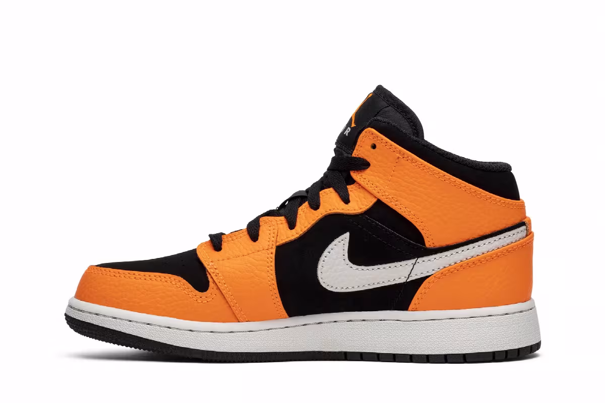 Air Jordan 1 Mid GS Orange Black, view 4