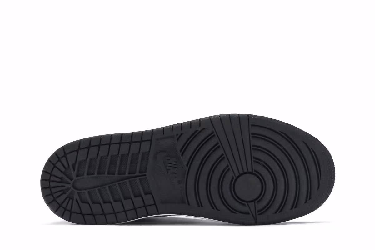 Air Jordan 1 Mid PS Tuxedo, view 5
