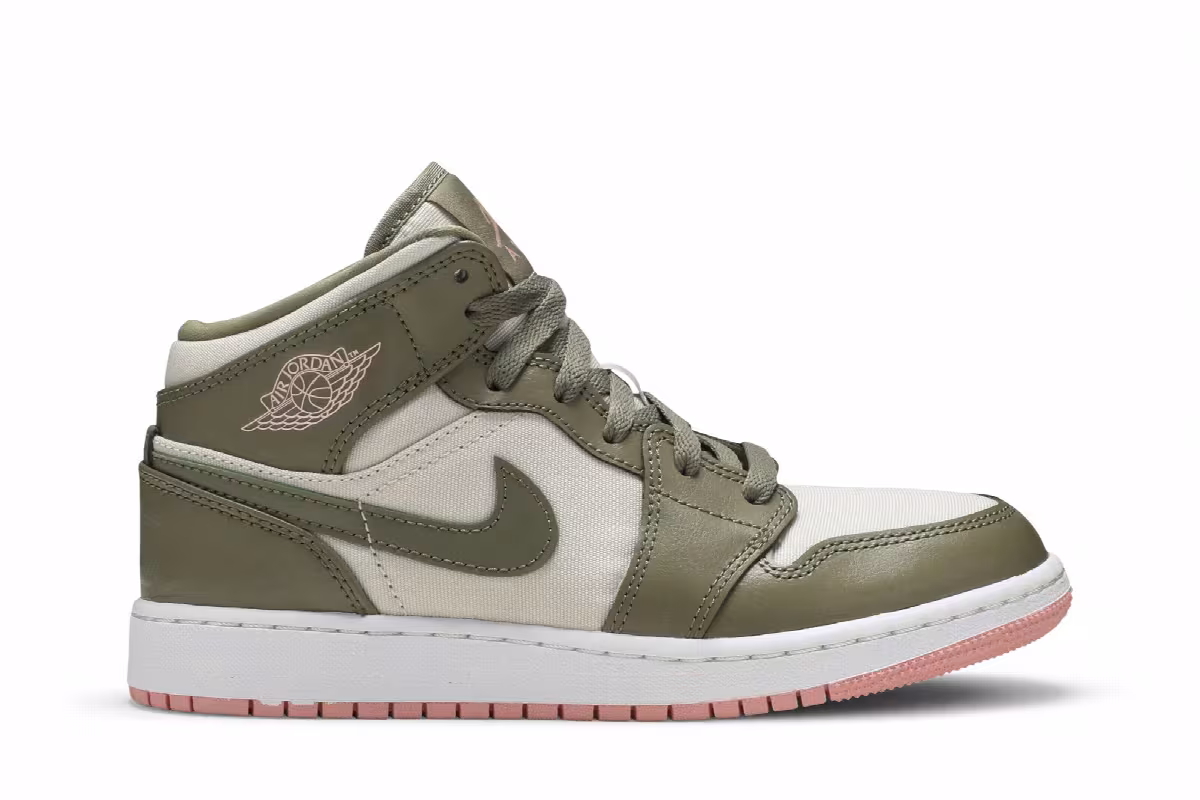 Air Jordan 1 Mid GG Bleached Coral, view 2