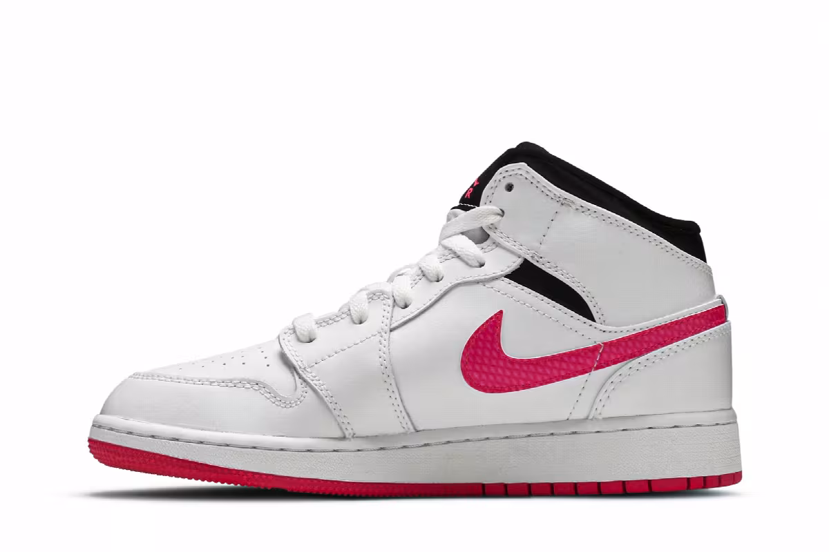 Air Jordan 1 Mid GS Hyper Pink, view 4