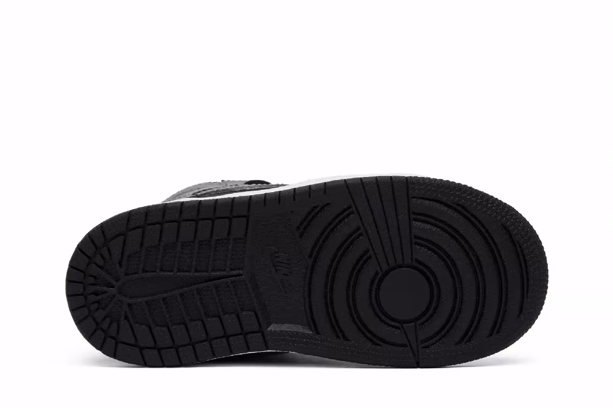 Air Jordan 1 High OG TD Shadow 2018, view 5