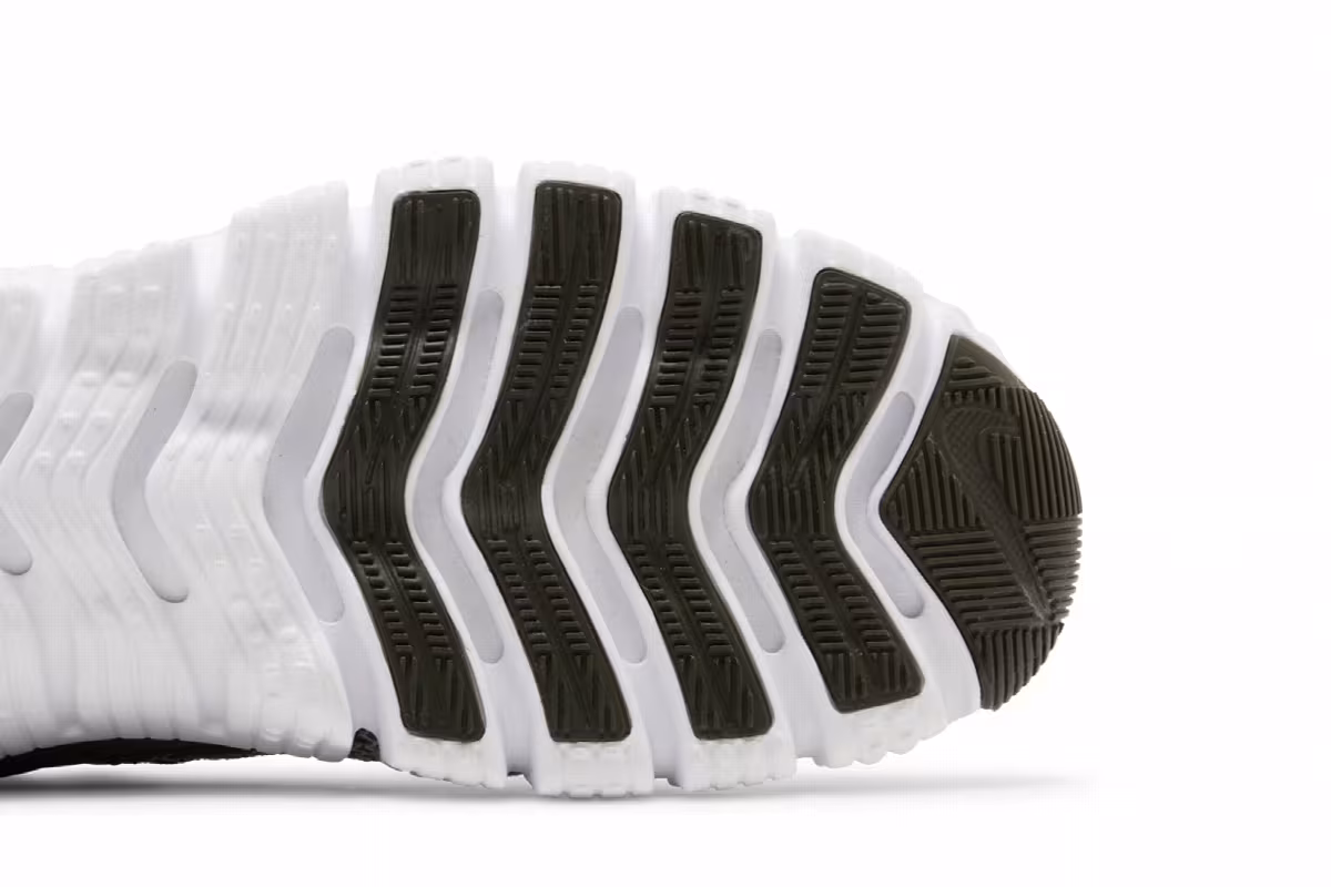 Nike Free Metcon 4 Cargo Khaki, view 6