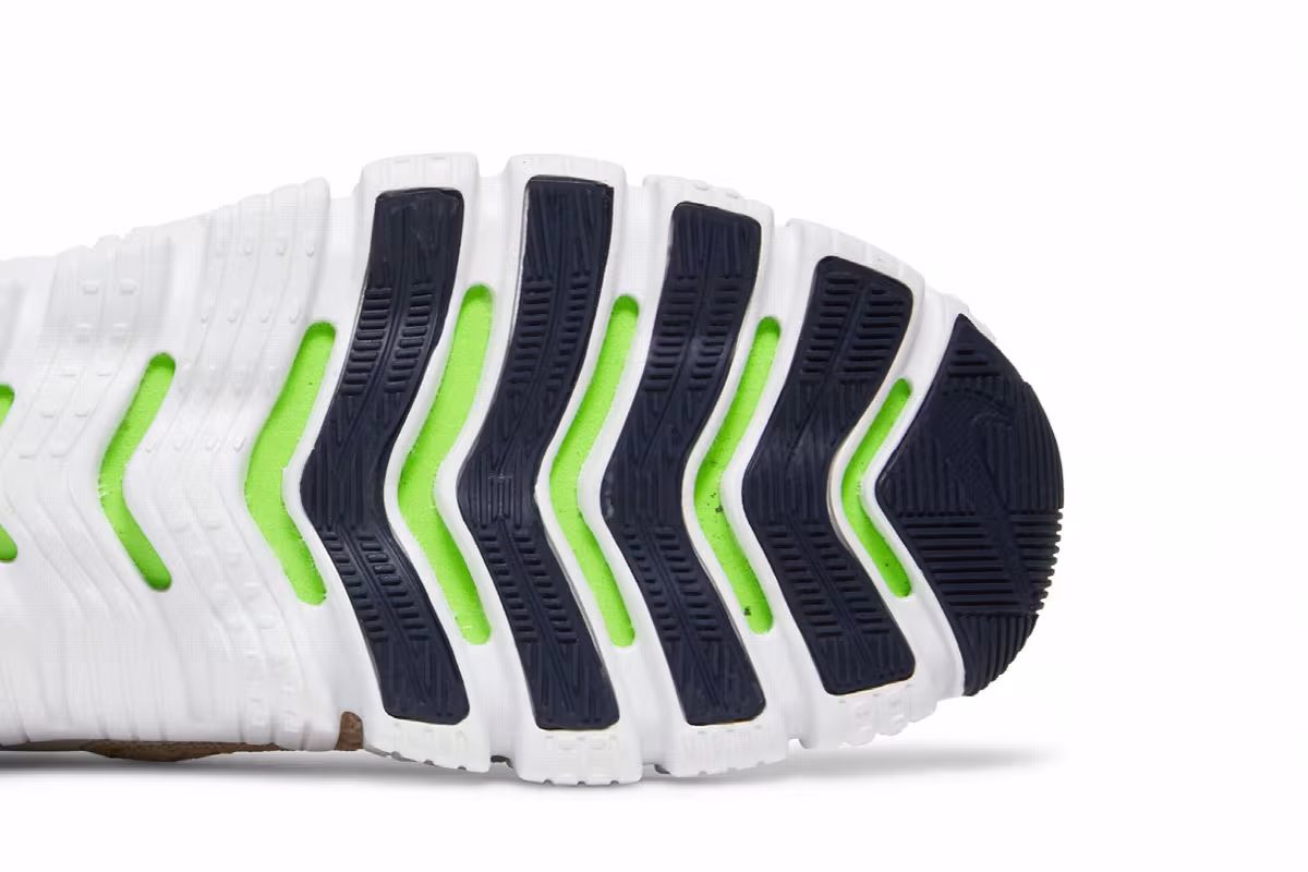 Nike Free Metcon 4 Rattan, view 6