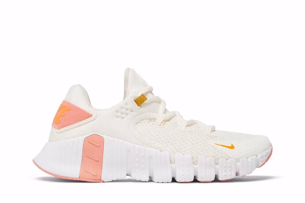 Nike Women's Free Metcon 4 Sail Total Orange, view 2