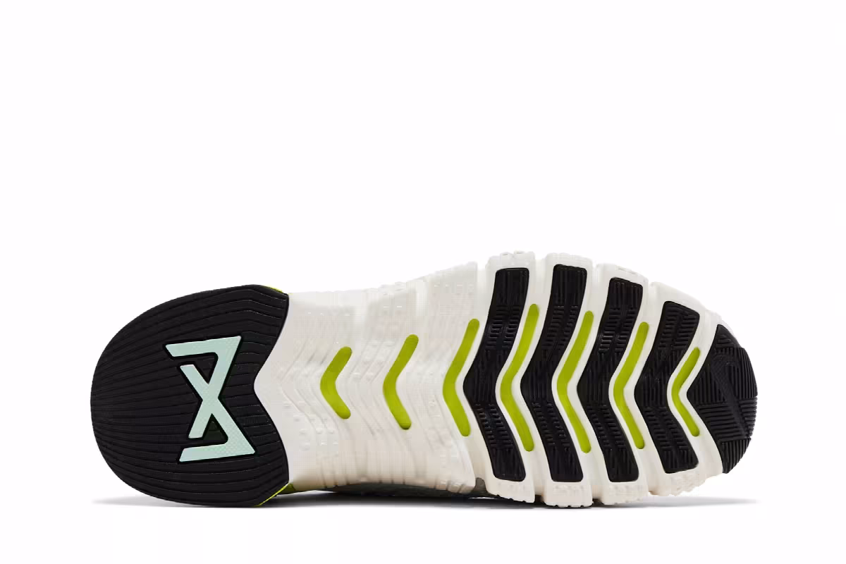 Nike Women's Free Metcon 4 Grey Atomic Green, view 5
