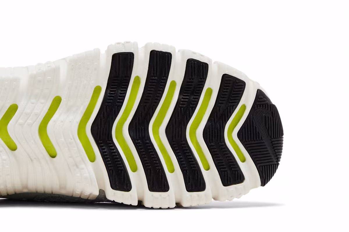 Nike Women's Free Metcon 4 Grey Atomic Green, view 6