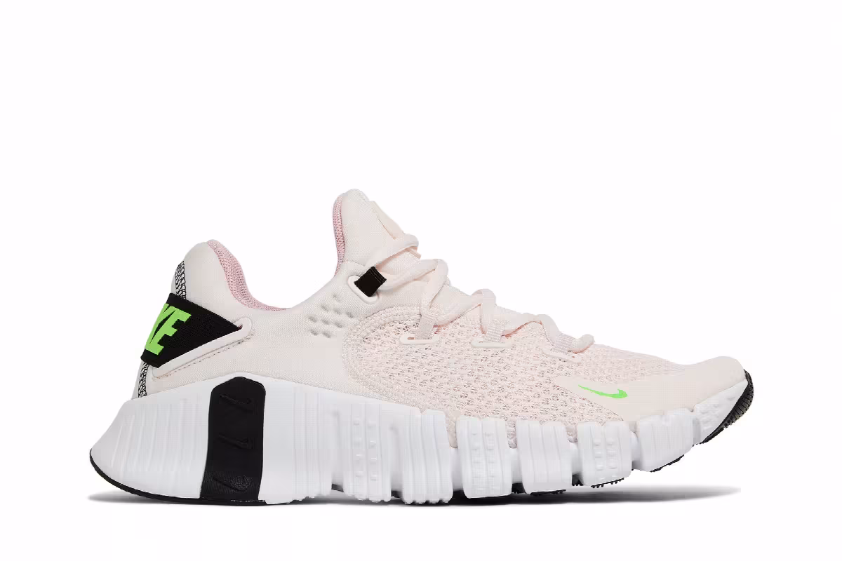 Nike Women's Free Metcon 4 Light Soft Pink, view 2