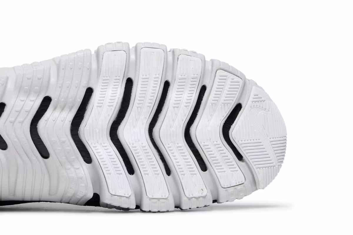 Nike Free Metcon 4 AMP Dark Smoke Grey Black, view 6