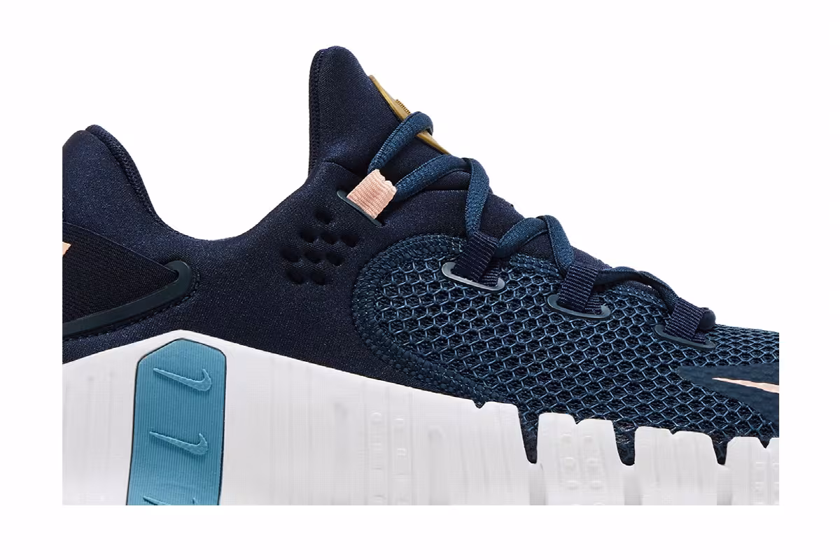 Nike Free Metcon 4 Armory Navy Arctic Orange, view 3