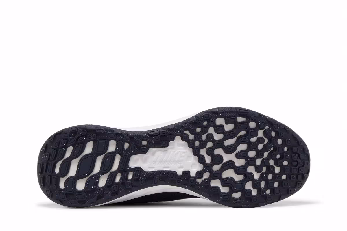 Nike Revolution 6 Next Nature White Black, view 5
