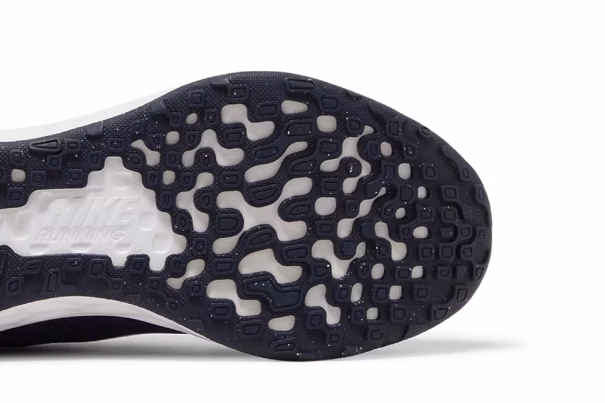 Nike Revolution 6 Next Nature White Black, view 6