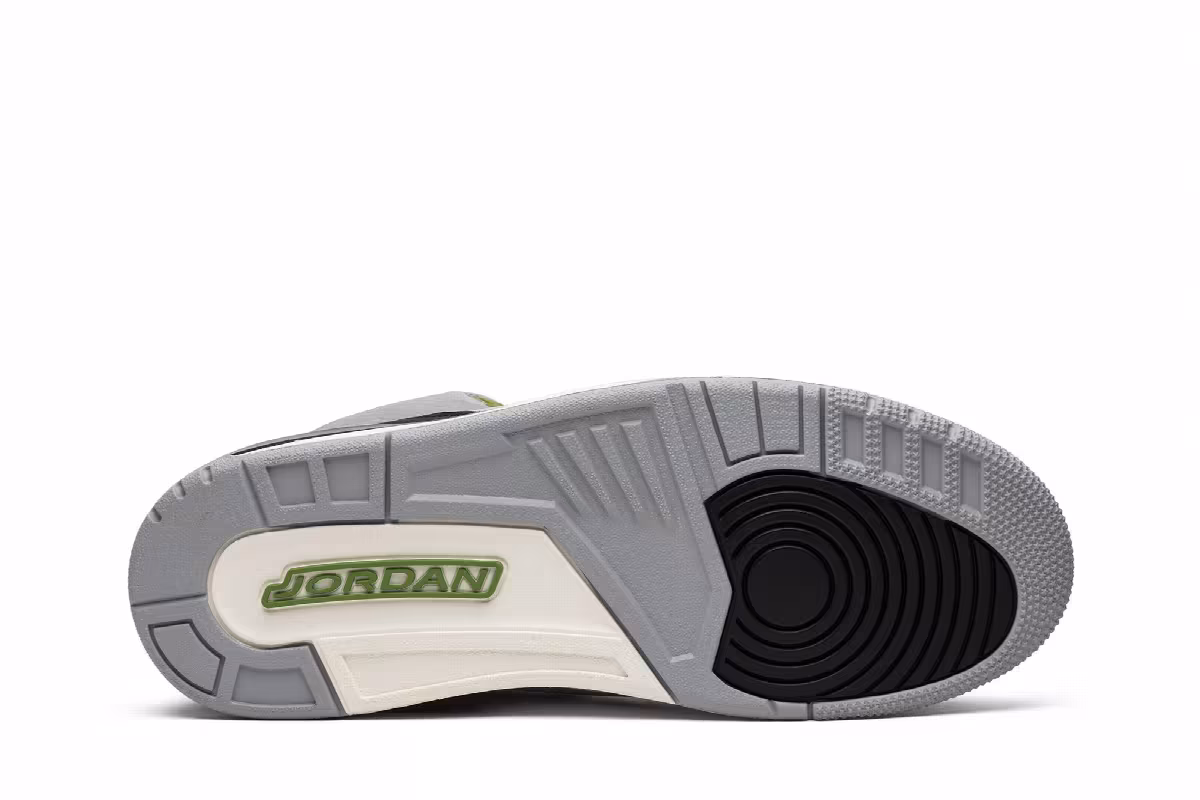 Air Jordan 3 Chlorophyll, view 5