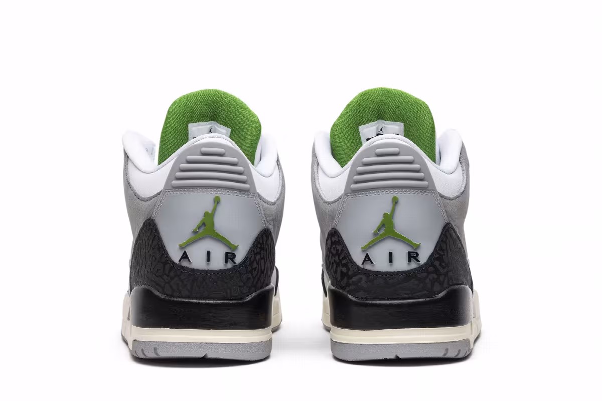Air Jordan 3 Chlorophyll, view 7