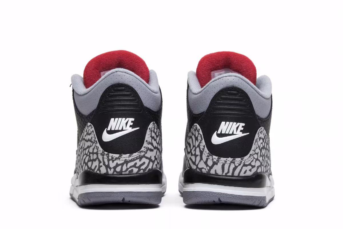 Air Jordan 3 OG PS Black Cement 2018, view 7