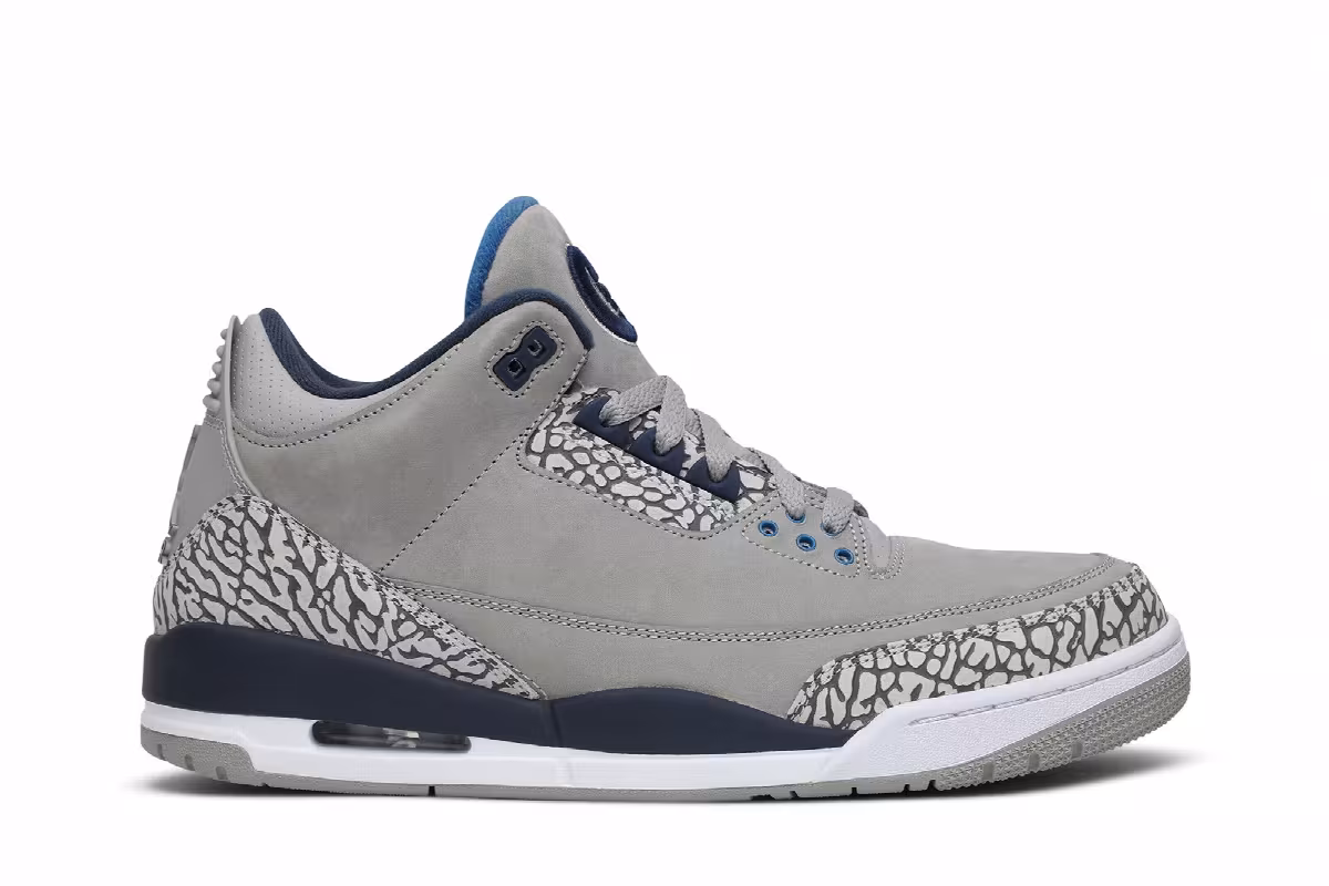 Air Jordan 3 Georgetown Hoyas, view 2
