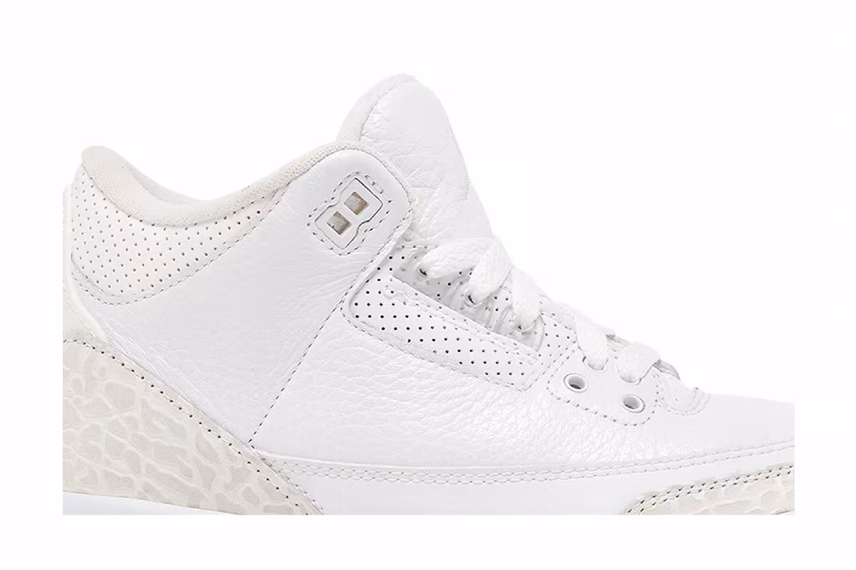 Air Jordan 3 BG Triple White, view 3