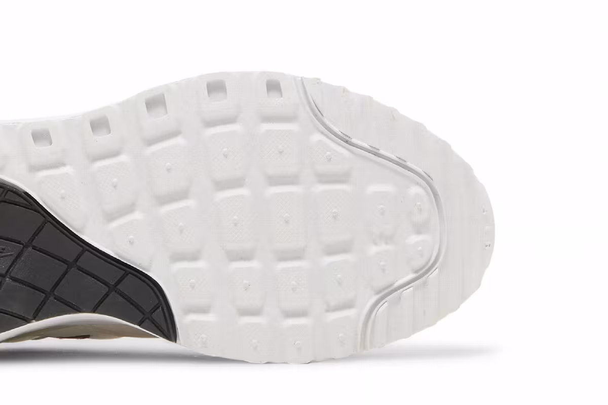 Nike Women's Air Max SYSTM White Photon Dust, view 6