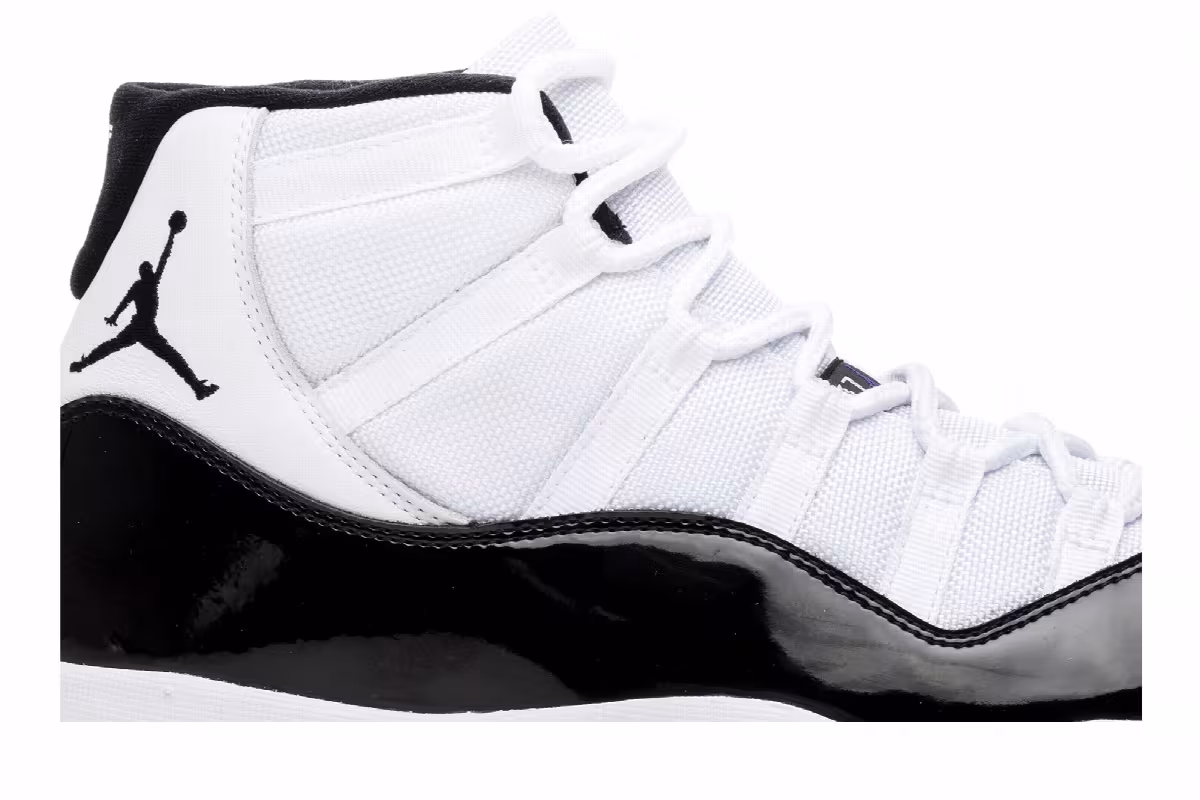 Air Jordan 11 Concord 2018, view 3