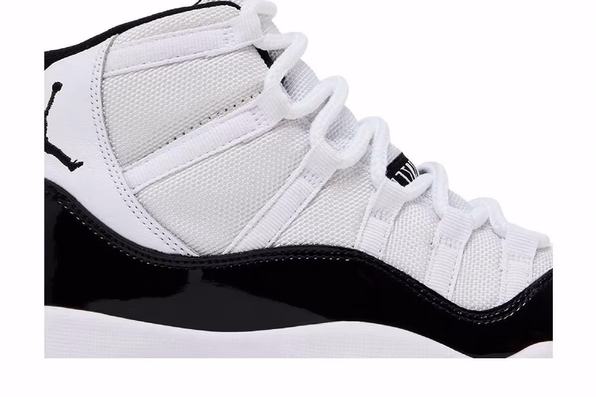 Air Jordan 11 GS Concord 2018, view 3