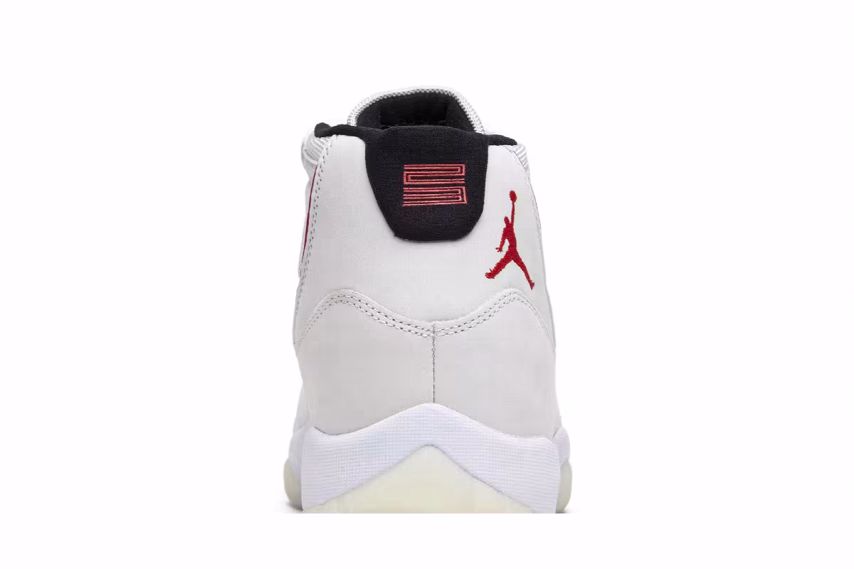 Air Jordan 11 Platinum Tint, view 8