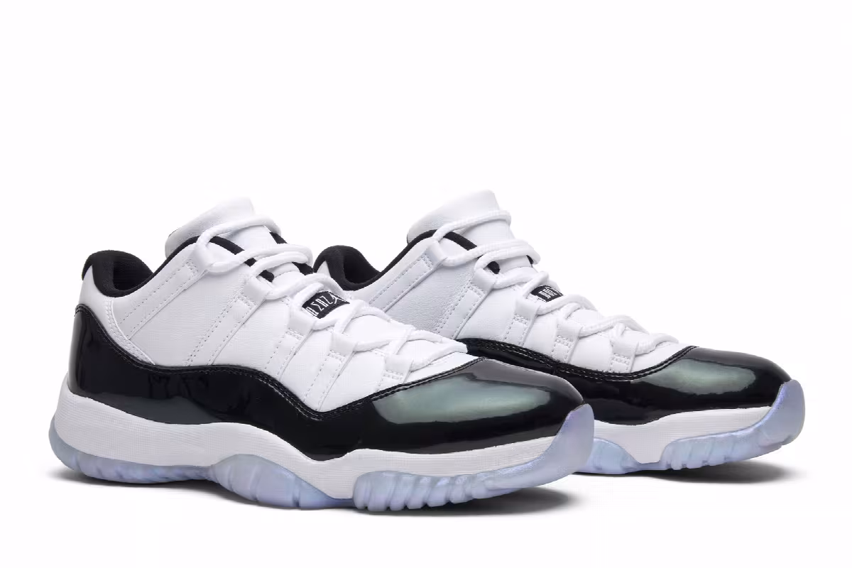 Air Jordan 11 Low Emerald, Easter, view 9
