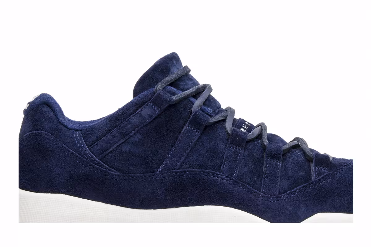 Air Jordan 11 Low RE2PECT, Jeter, view 3